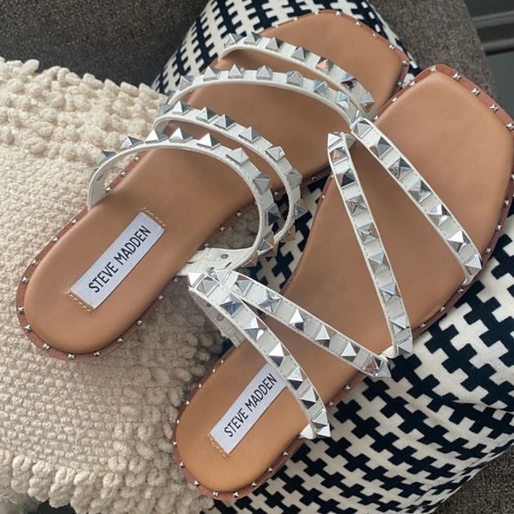 Steve Madden | Shoes | White Steve Madden Skyler Sandals | Poshmark